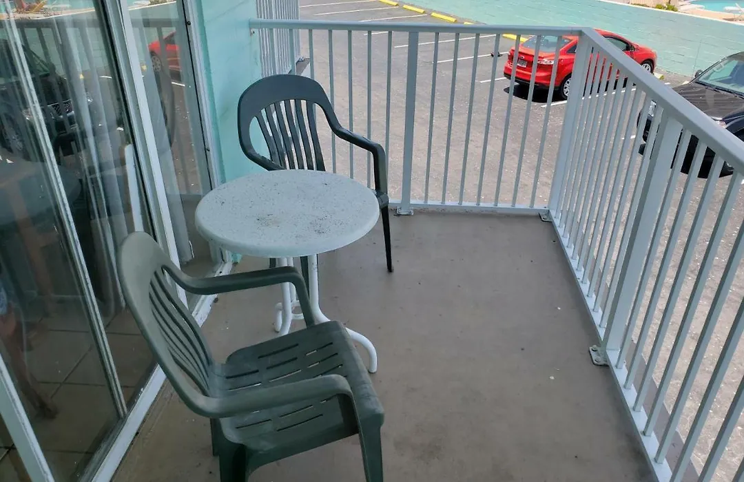Seascape Inn - Daytona Beach Shores-1